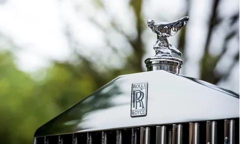 Chính thức tròn 100 năm kể từ khi Rolls-Royce giới thiệu chiếc xe Phantom đầu tiên năm 1925