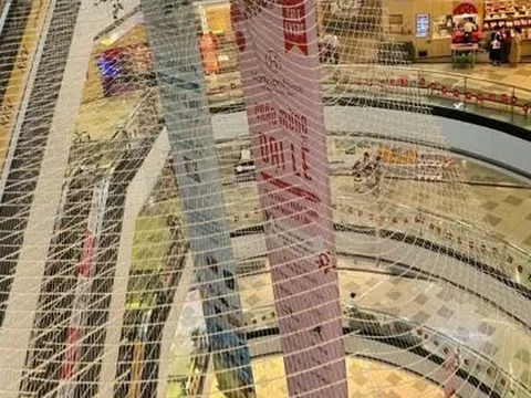 Vạn Hạnh Mall lên tiếng sau khi có thêm người rơi lầu tử vong